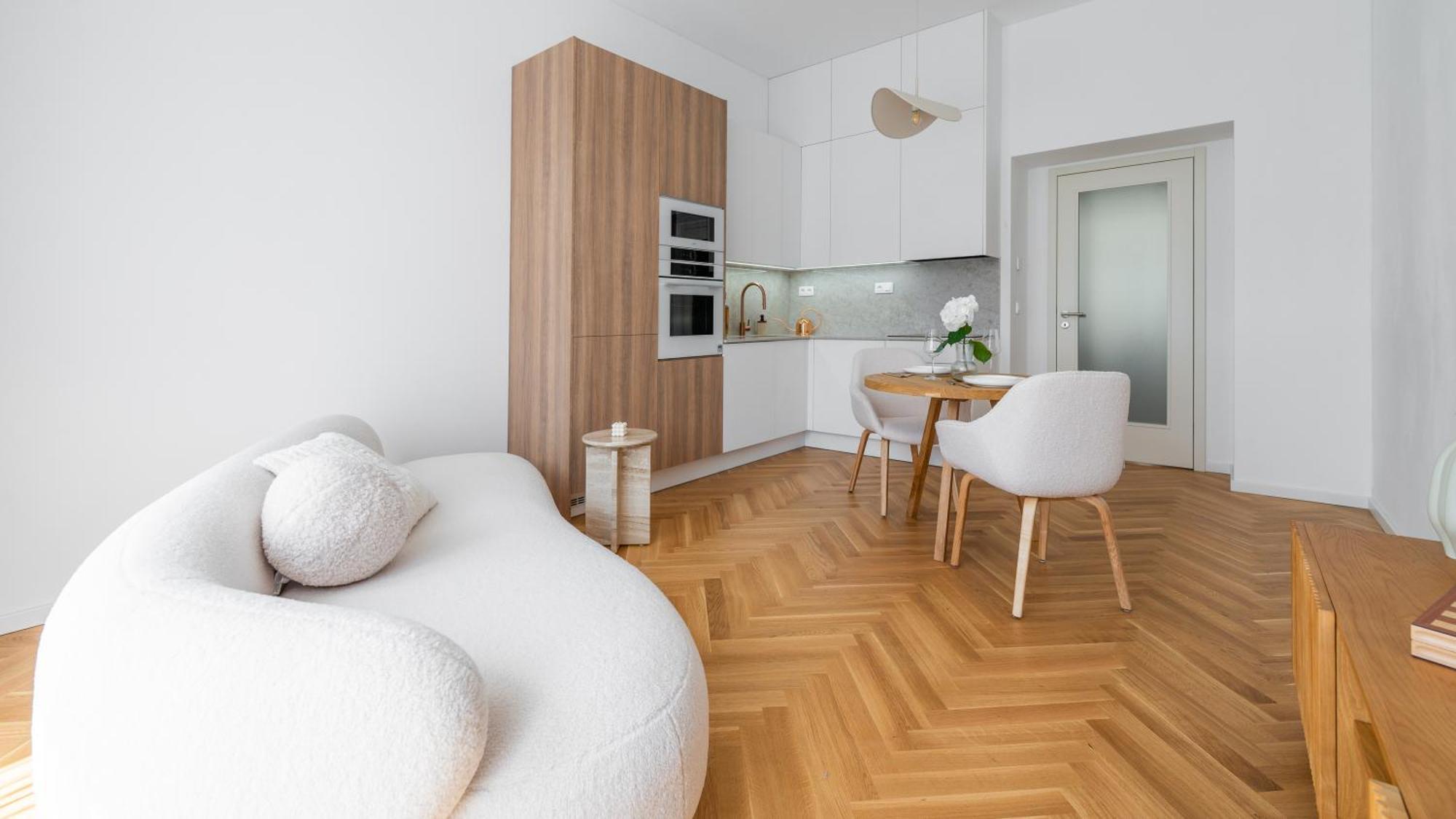 In The Clouds Letna - Luxury With Romantic Balconies In Quiet Centre Of Appartement Prague
